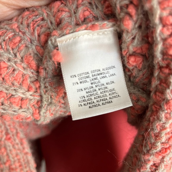 Moth Marled V-Neck Sweater (M) - Picture 10 of 12